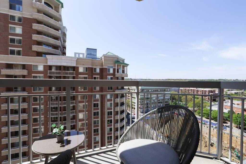 Gorgeous 1 Bedroom Condo At Ballston Place With Gym Arlington Exteriér fotografie
